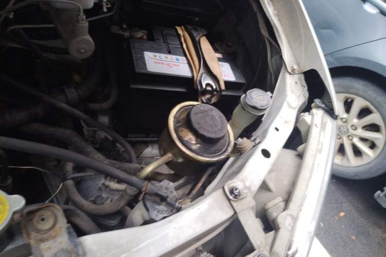 Used Jinbei Express 2020 2.0L Upgraded Version China V Emission Standard 6-Seater V19 Engine Bay Left