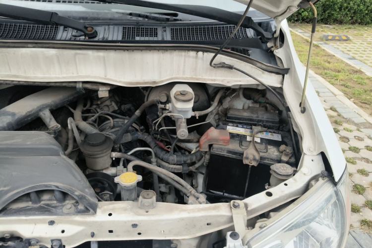 Used Jinbei Express 2020 2.0L Upgraded Version China VI Standard 6-Seater 1TZS Engine Bay Left