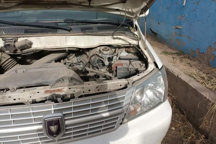 Used Jinbei Express 2020 2.0L China VI Standard Practical 6-Seater G6P-5 1TZS Engine Bay Left