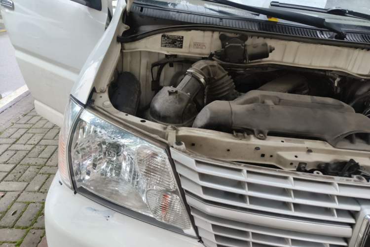 Used Jinbei Express 2020 2.0L Upgraded Version China VI Standard 6-Seater 1TZS Engine Bay Right