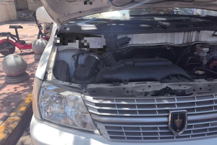 Used Jinbei Express 2020 2.0L Upgraded Version China VI Standard 6-Seater 1TZS Engine Bay Right