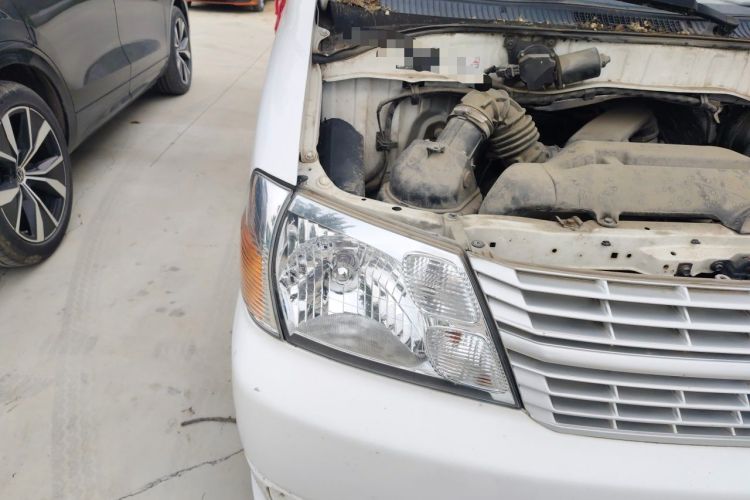 Used Jinbei Express 2020 2.0L Upgraded Version China VI Standard 6-Seater 1TZS Engine Bay Right