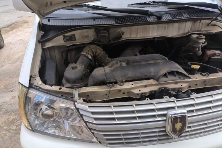 Used Jinbei Express 2020 2.0L Upgraded Version China VI Standard 6-Seater 1TZS Engine Bay Right