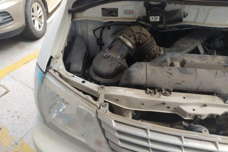 Used Jinbei Express 2020 2.0L Upgraded Version China VI Standard 6-Seater 1TZS Engine Bay Right