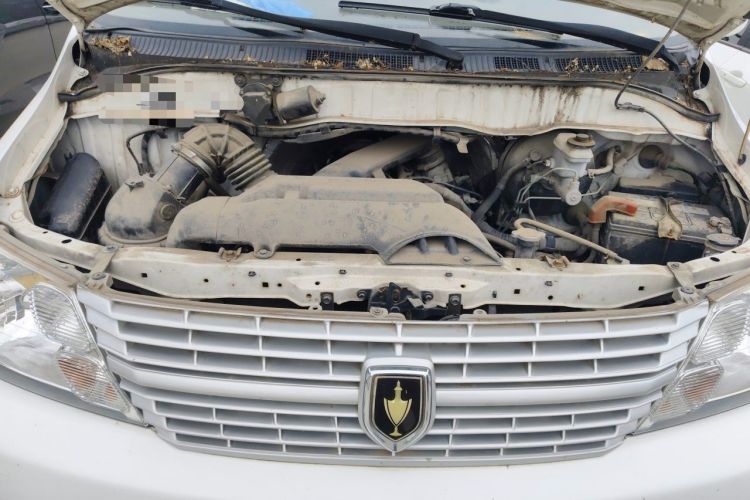Used Jinbei Express 2020 2.0L Upgraded Version China VI Standard 6-Seater 1TZS Engine Bay
