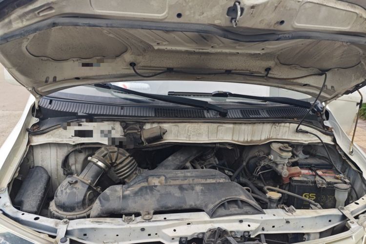 Used Jinbei Express 2020 2.0L China VI Standard Economy 6-Seater G6P-5 1TZS Engine Bay