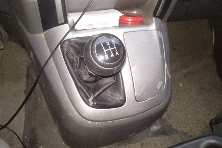 Used Jinbei Express 2020 2.0L Upgraded Version China VI Standard 6-Seater 1TZS Gear Lever