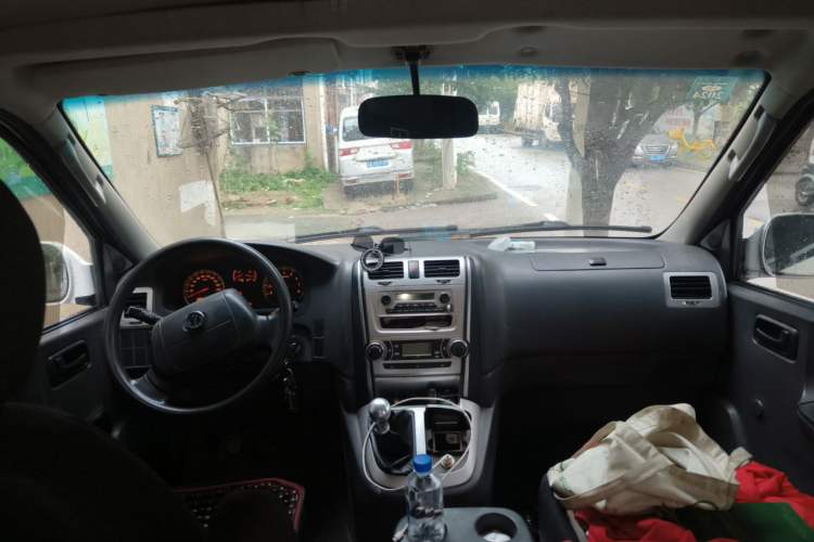 Used Jinbei Express 2020 2.0L Upgraded Version China VI Standard 6-Seater 1TZS Headliner