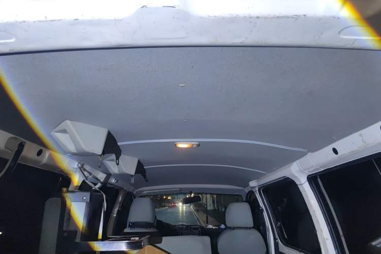 Used Jinbei Express 2020 2.0L Upgraded Version China VI Standard 6-Seater 1TZS Headliner