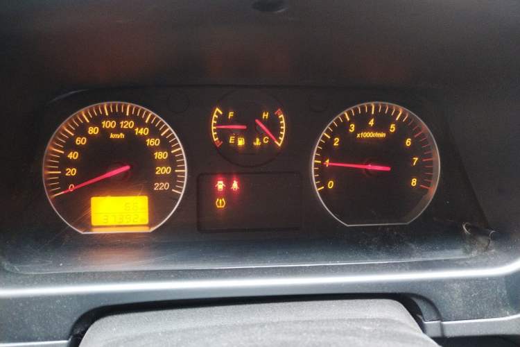 Used Jinbei Express 2020 2.0L Upgraded Version China V Emission Standard 6-Seater V19 Instrument Cluster