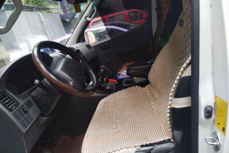 Used Jinbei Express 2020 2.0L Upgraded Version China V Emission Standard 6-Seater V19 Left Front Seat