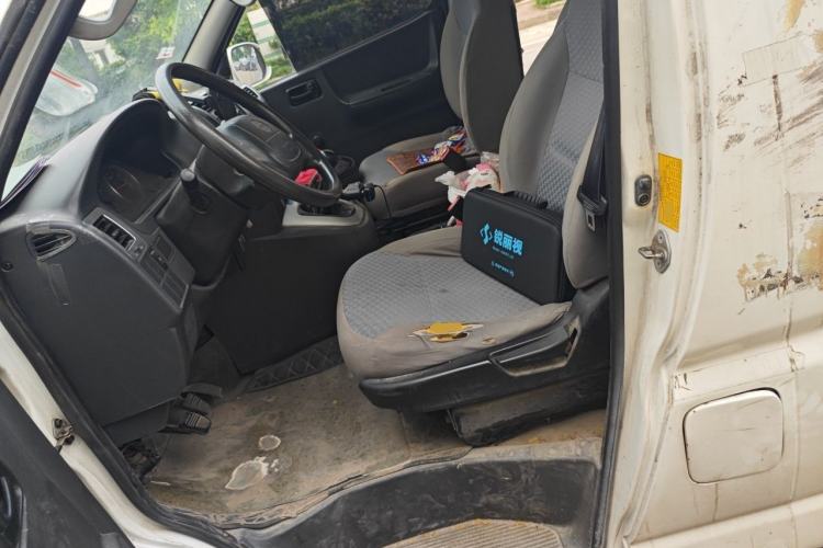 Used Jinbei Express 2020 2.0L China VI Standard Economy 6-Seater G6P-5 1TZS Left Front Seat