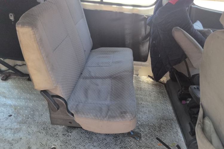 Used Jinbei Express 2020 2.0L Upgraded Version China VI Standard 6-Seater 1TZS Left Rear Seat
