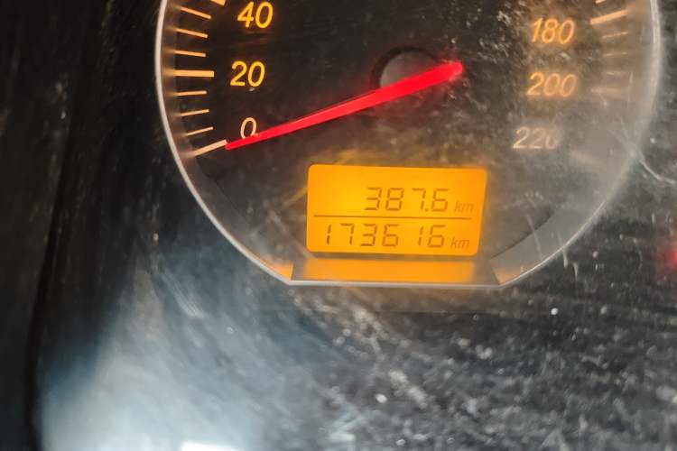 Used Jinbei Express 2020 2.0L Upgraded Version China VI Standard 6-Seater 1TZS Odometer Close Up