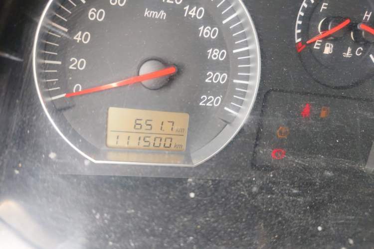 Used Jinbei Express 2020 2.0L China VI Standard Practical 6-Seater G6P-6 1TZS Odometer Close Up