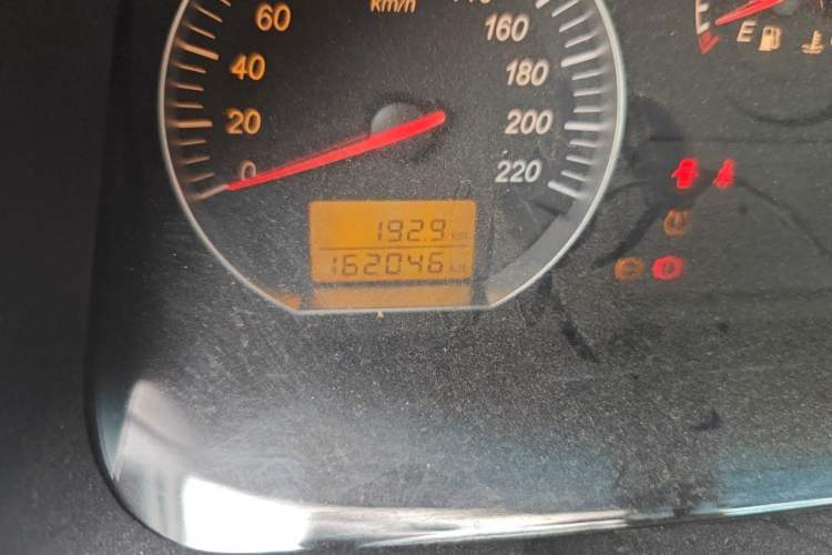 Used Jinbei Express 2020 2.0L China VI Standard Economy 6-Seater G6P-5 1TZS Odometer Close Up