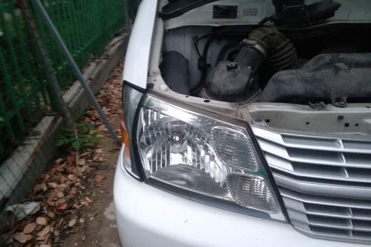 Used Jinbei Express 2020 2.0L Upgraded Version China VI Standard 6-Seater 1TZS Right Front Headlight
