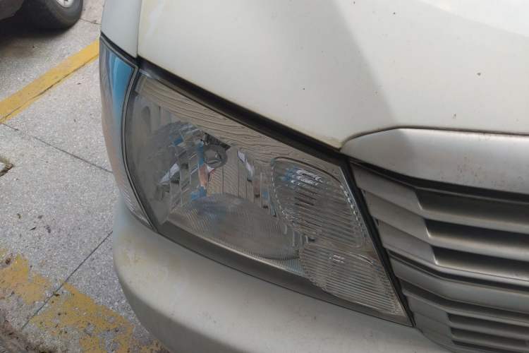 Used Jinbei Express 2020 2.0L Upgraded Version China VI Standard 6-Seater 1TZS Right Front Headlight