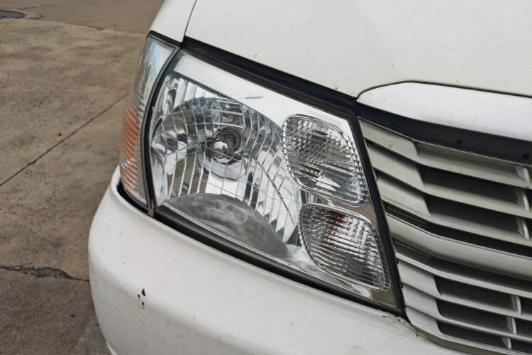 Used Jinbei Express 2020 2.0L China VI Standard Economy 6-Seater G6P-5 1TZS Right Front Headlight