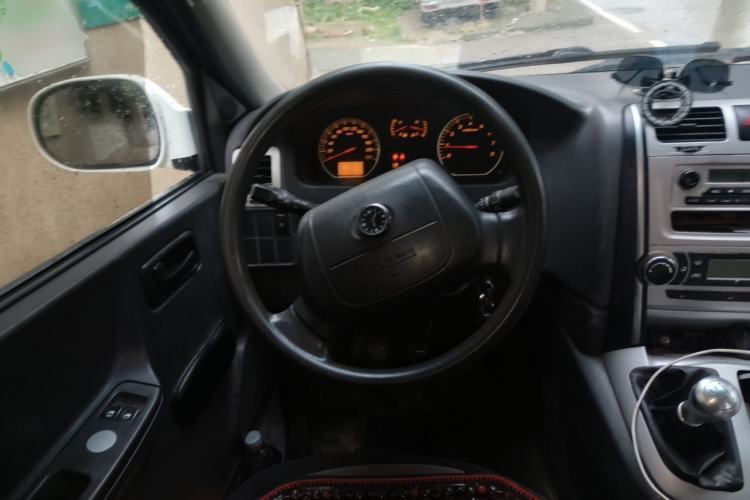 Used Jinbei Express 2020 2.0L Upgraded Version China VI Standard 6-Seater 1TZS Steering Wheel