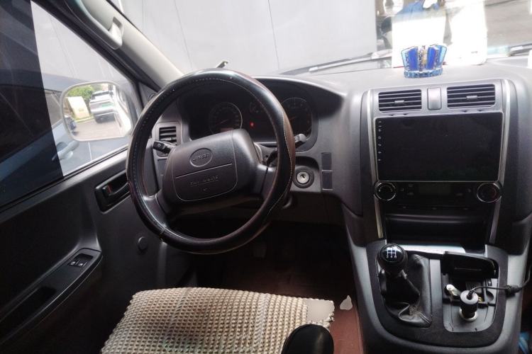 Used Jinbei Express 2020 2.0L Upgraded Version China V Emission Standard 6-Seater V19 Steering Wheel