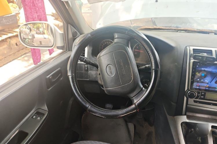 Used Jinbei Express 2020 2.0L China VI Standard Practical 6-Seater G6P-5 1TZS Steering Wheel