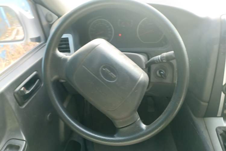 Used Jinbei Express 2020 2.0L China VI Standard Practical 6-Seater G6P-5 1TZS Steering Wheel