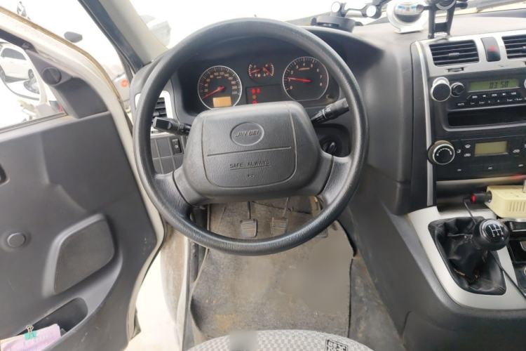 Used Jinbei Express 2020 2.0L Upgraded Version China VI Standard 6-Seater 1TZS Steering Wheel