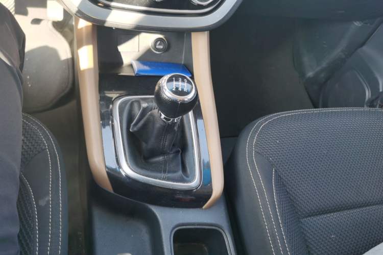 Used Jinbei F50 2017 1.6L Manual Economy Model Gear Lever