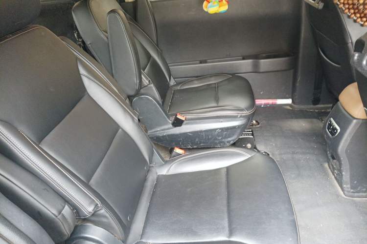 Used Jinbei F50 2017 1.6L Manual Comfort Model Left Rear Seat