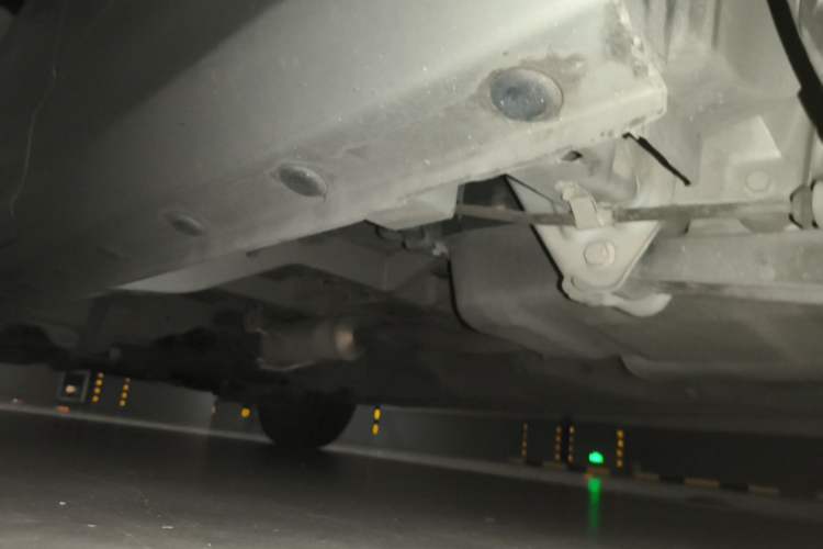 Used Jinbei F50 2017 1.6L Manual Elite Model Chassis Rear Left
