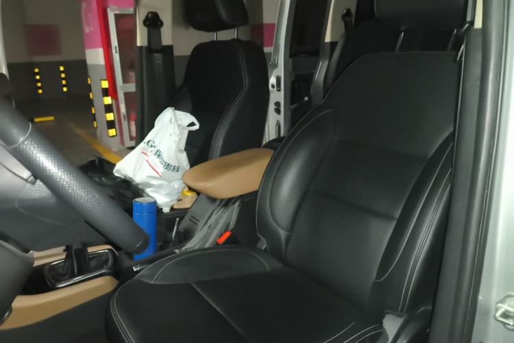 Used Jinbei F50 2017 1.6L Manual Elite Model Left Front Seat