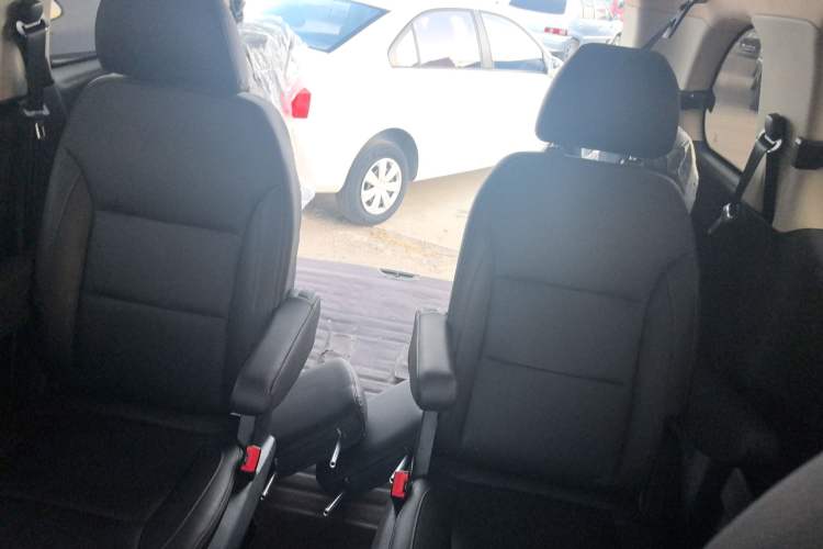 Used Jinbei F50 2017 1.6L Manual Comfort Model Left Rear Seat
