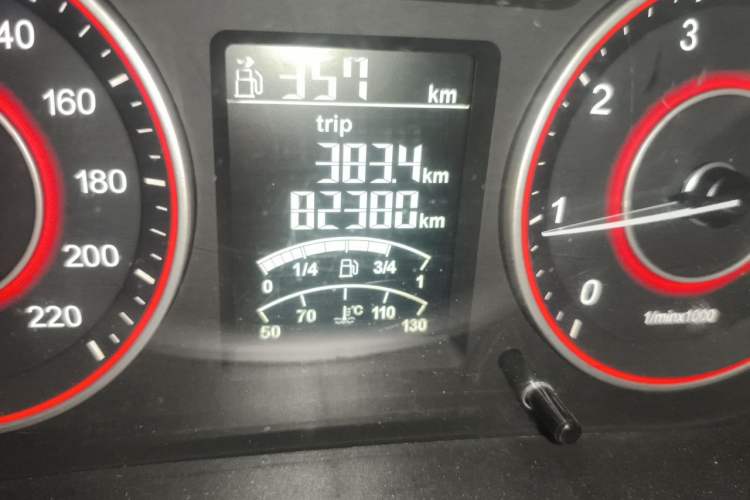 Used Jinbei F50 2017 1.6L Manual Elite Model Odometer Close Up