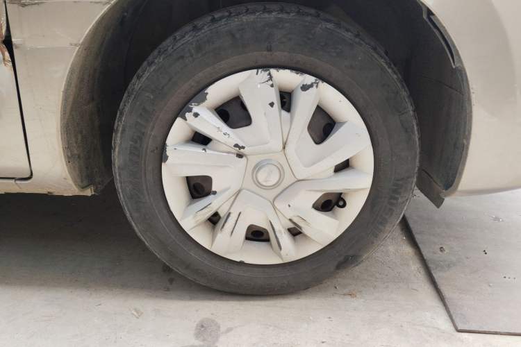 Used Jinbei F50 2017 1.6L Manual Economy Model Right Front Wheel Hub