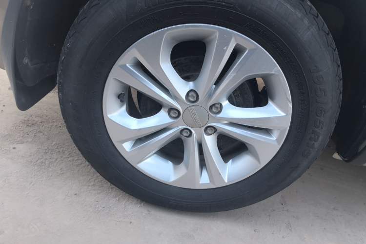Used Jinbei F50 2017 1.6L Manual Comfort Model Right Rear Wheel Hub