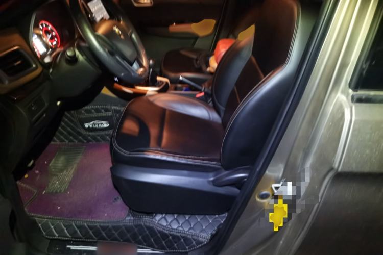Used Jinbei F50 2017 1.6L Manual Elite Model Left Front Seat