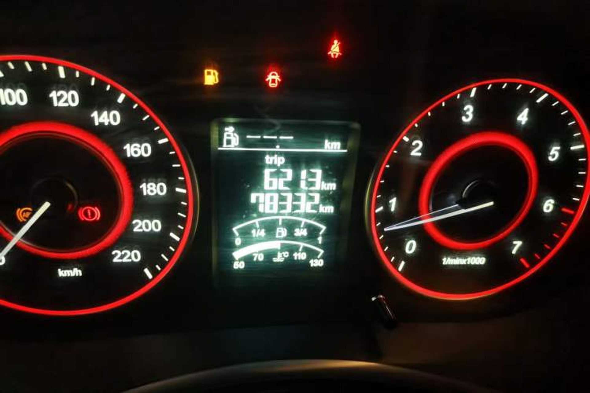 Used Jinbei F50 2017 1.6L Manual Elite Model Odometer Close Up