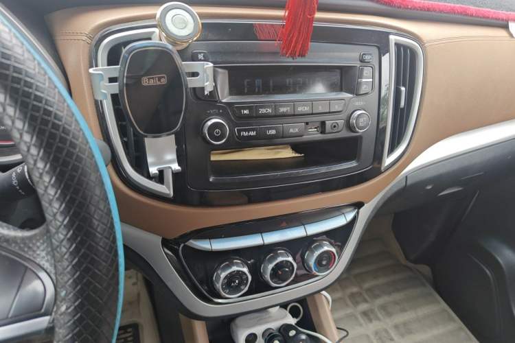 Used Jinbei F50 2017 1.6L Manual Comfort Model Audio And AC Panel