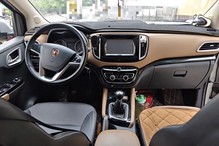 Used Jinbei F50 2017 1.6L Manual Luxury Model Center Console