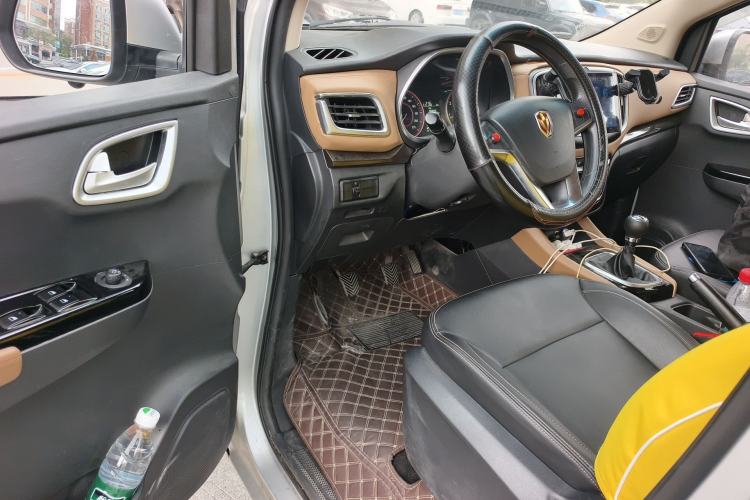 Used Jinbei F50 2017 1.6L Manual Elite Model Driver Seat