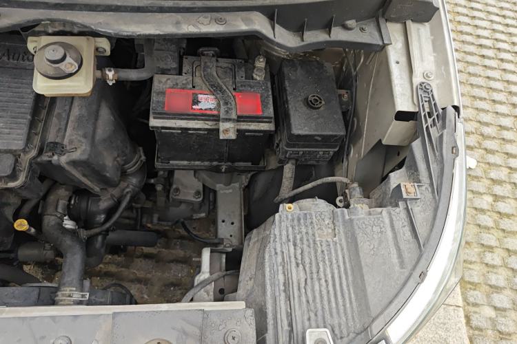Used Jinbei F50 2017 1.6L Manual Comfort Model Engine Bay Left