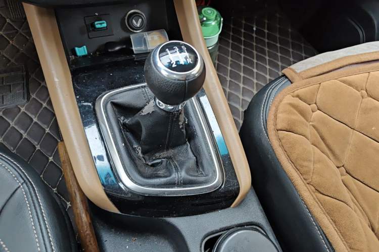 Used Jinbei F50 2017 1.6L Manual Luxury Model Gear Lever