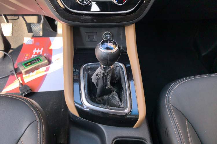 Used Jinbei F50 2017 1.6L Manual Luxury Model Gear Lever