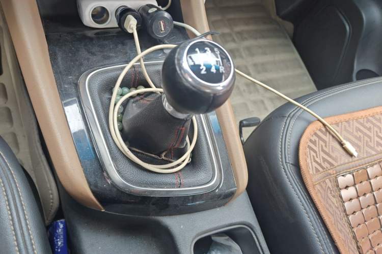 Used Jinbei F50 2017 1.6L Manual Comfort Model Gear Lever