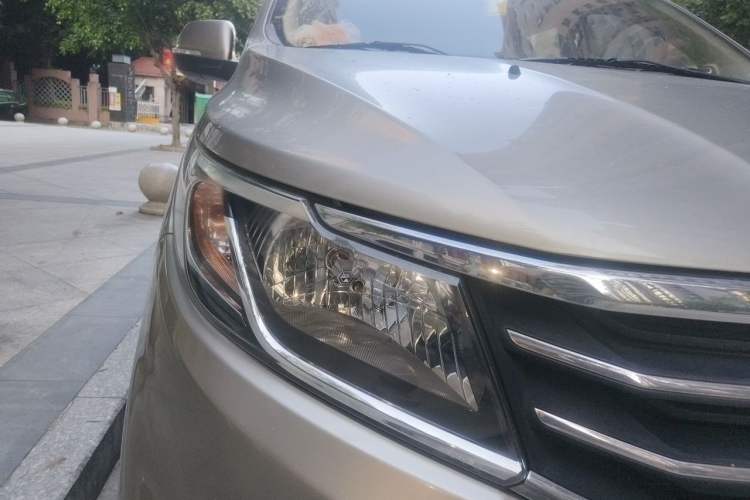 Used Jinbei F50 2017 1.6L Manual Luxury Model Right Front Headlight
