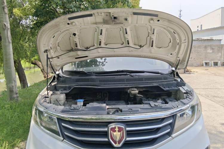 Used Jinbei F50 2017 1.6L Manual Comfort Model Engine Bay