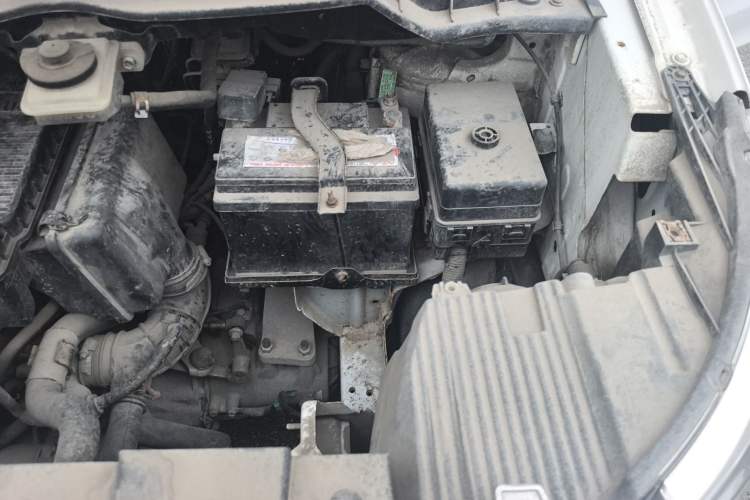 Used Jinbei F50 2017 1.5L Manual Utility Version China V Standard Engine Bay Left