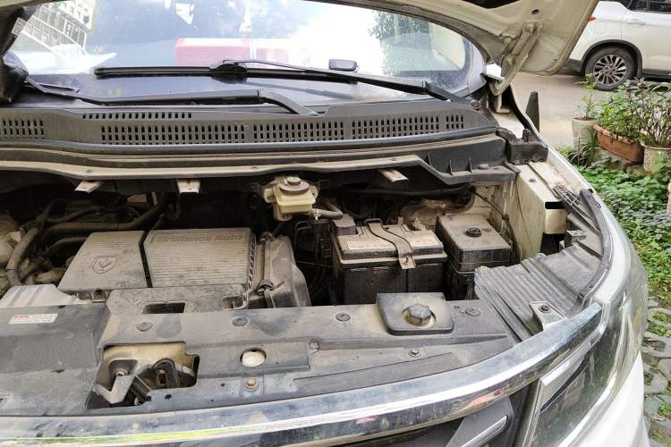 Used Jinbei F50 2017 1.6L Manual Luxury Model Engine Bay Left