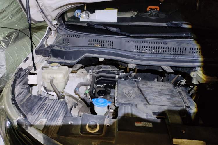 Used Jinbei F50 2017 1.6L Manual Luxury Model Engine Bay Right